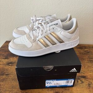 NWT Women’s Adidas Breaknet Plus Champagne Metallic Sneakers FY9655